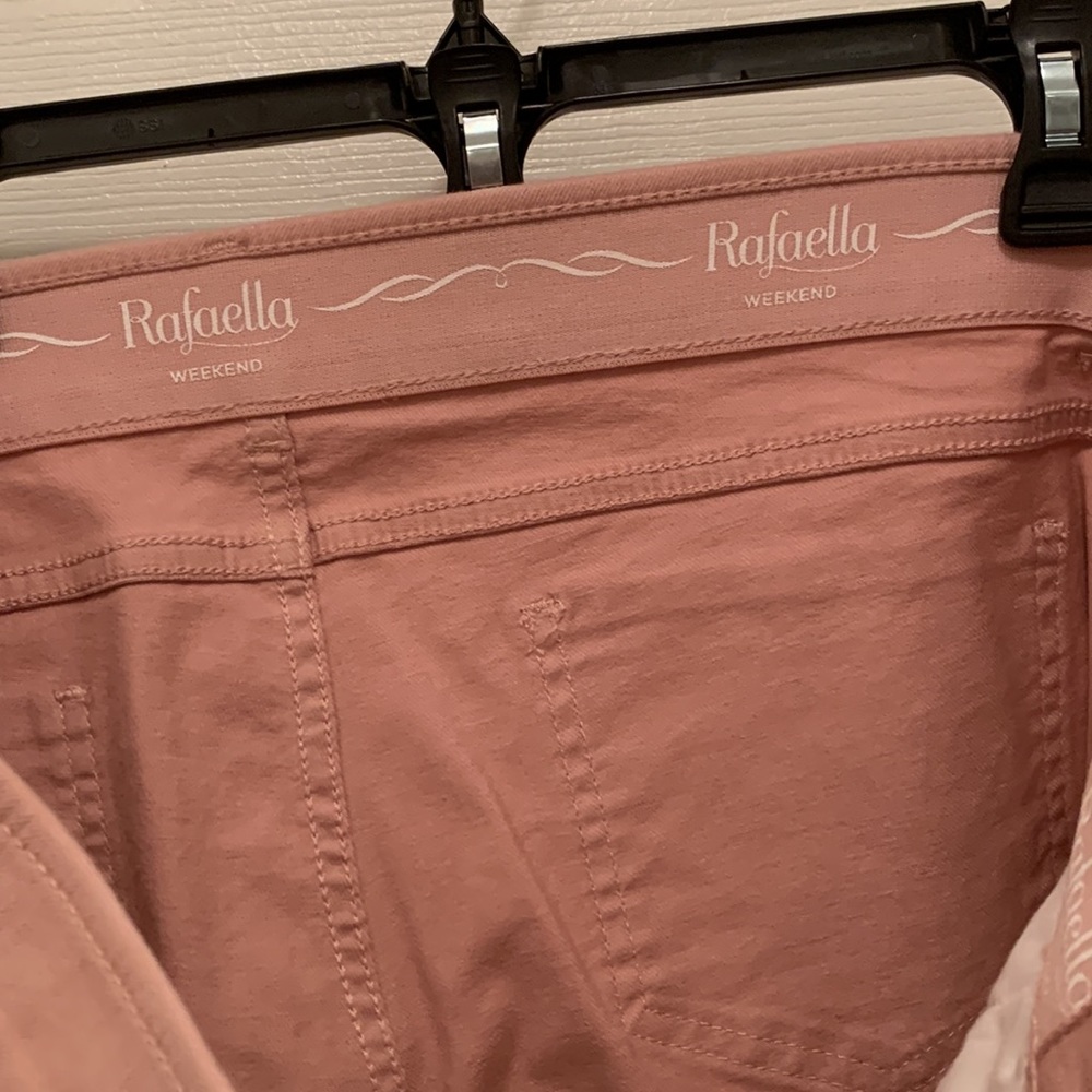Cuffed Capris - Picture 3 of 4